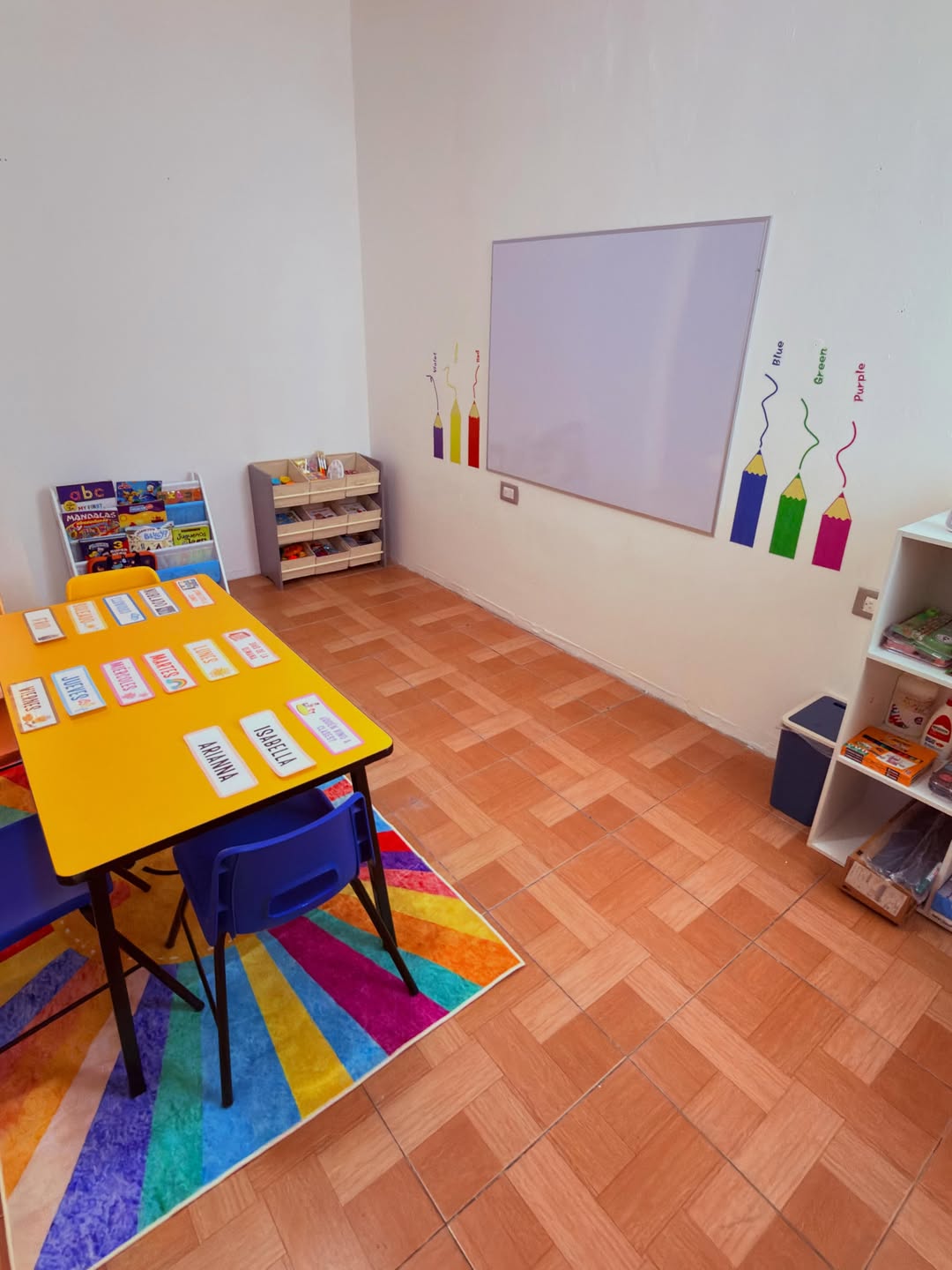 Salón Oruga